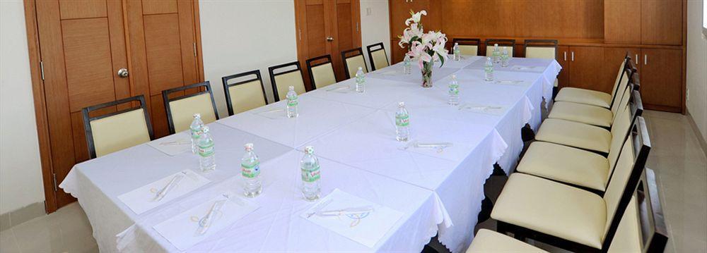 Dendro Beachfront Hotel Nha Trang Luaran gambar